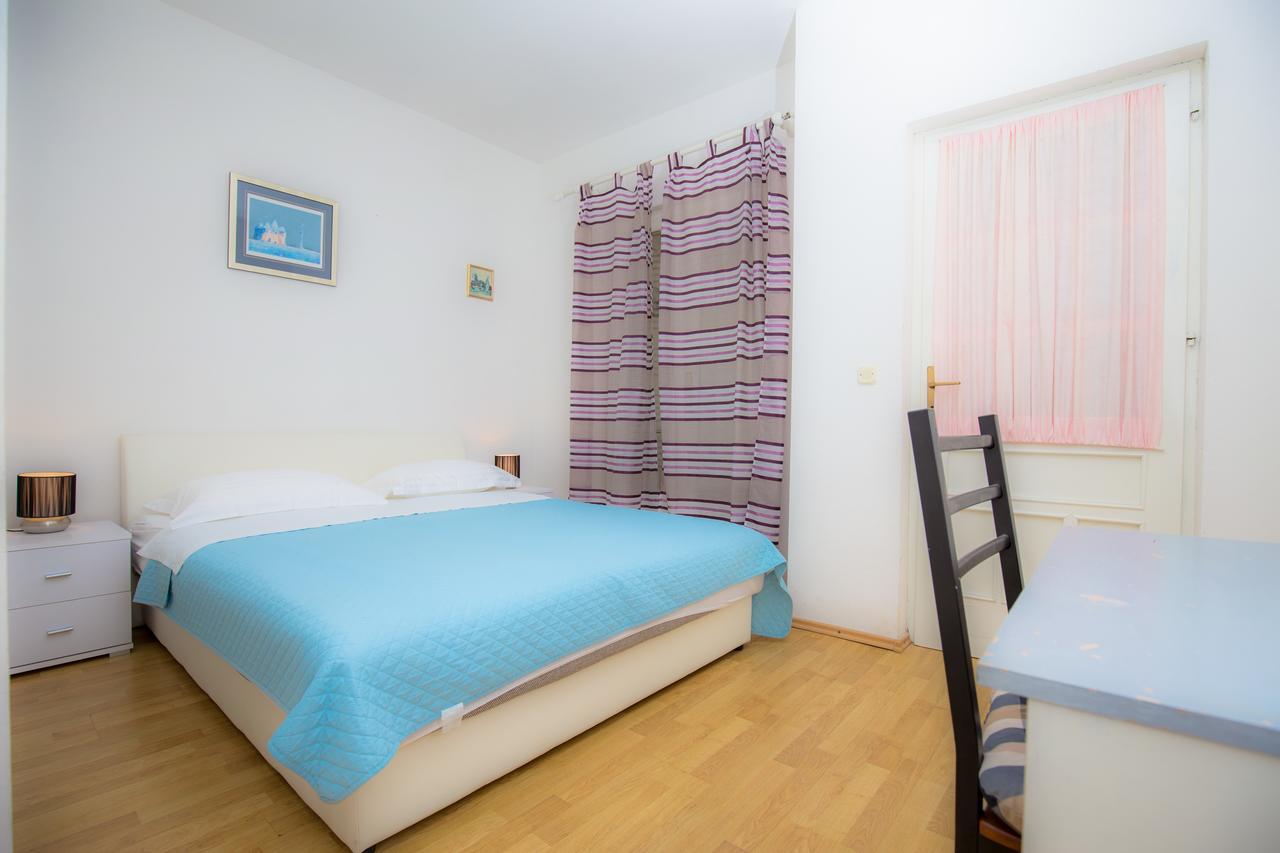 Family Nizic Apartman Primošten Szoba fotó